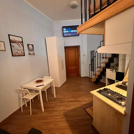 Moonlight Apartment *