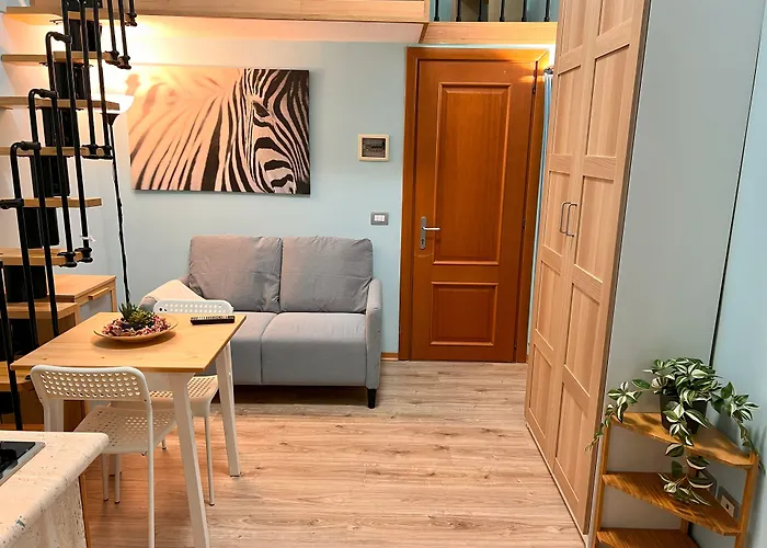 Moonlight Apartment Rom